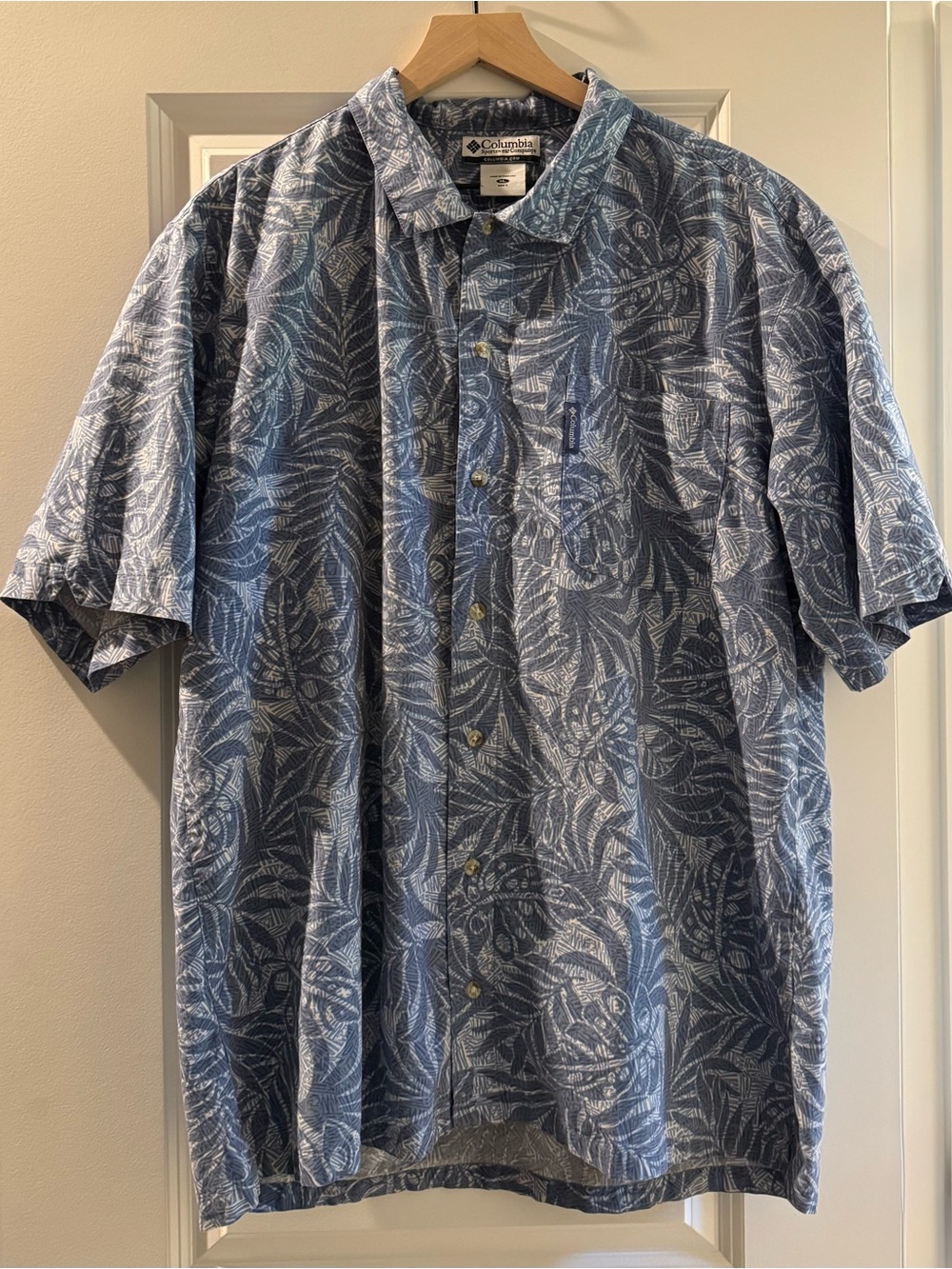 Columbia Men's Blue Short-Sleeve Tropical Printed Button-Up ShirtXL Resort Vacay